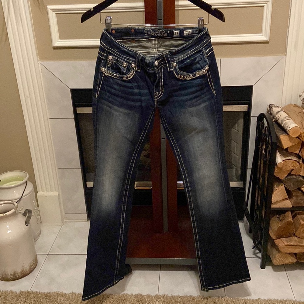 Miss Me 27. Boot cut. 34 inseam - Picture 1 of 4